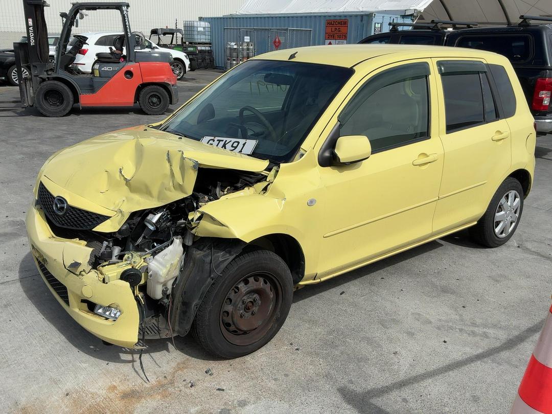 Photo '3' of Mazda Demio