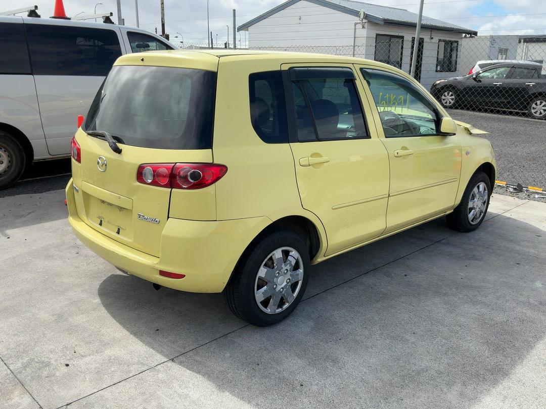Photo '6' of Mazda Demio