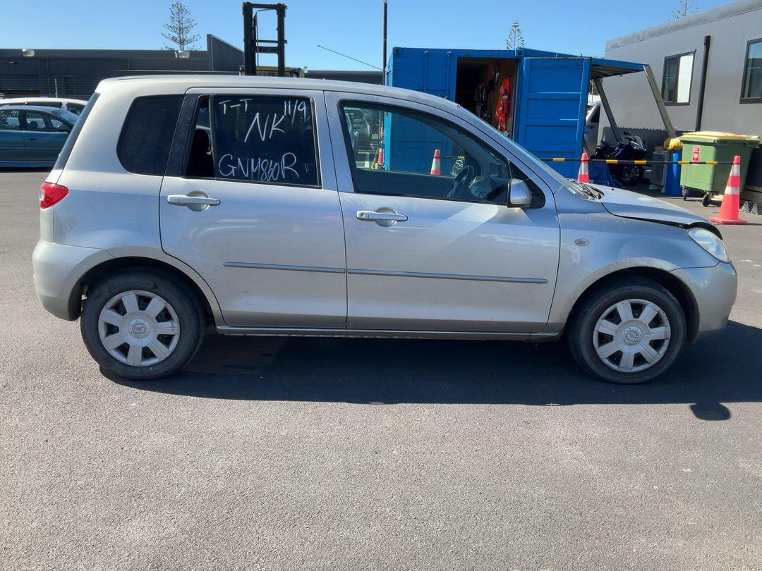Photo '9' of Mazda Demio