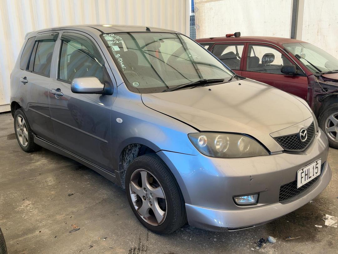 Photo '3' of Mazda Demio