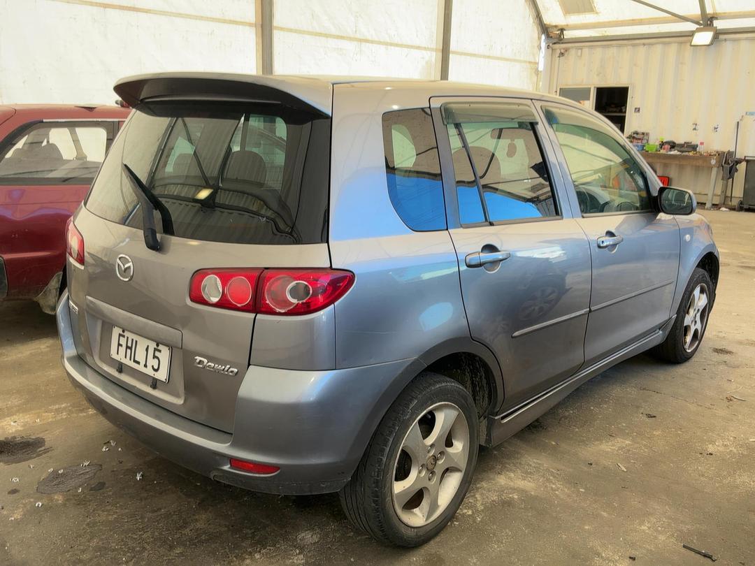 Photo '5' of Mazda Demio