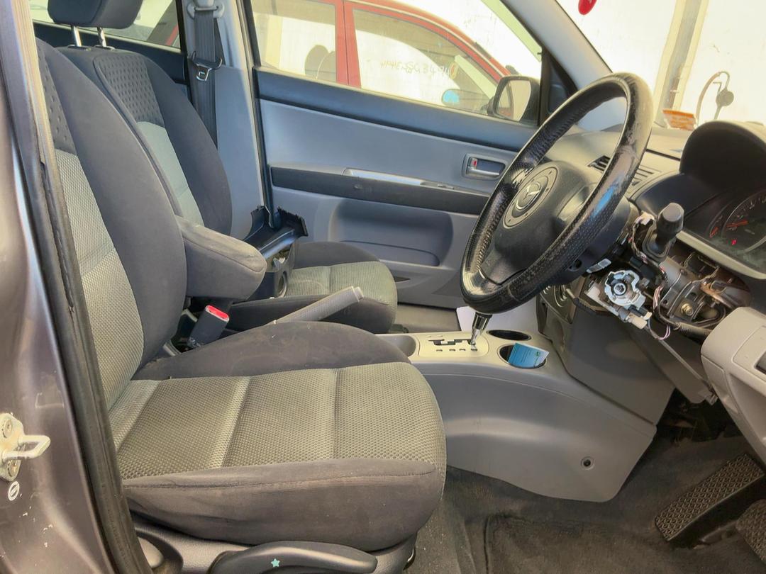 Photo '11' of Mazda Demio