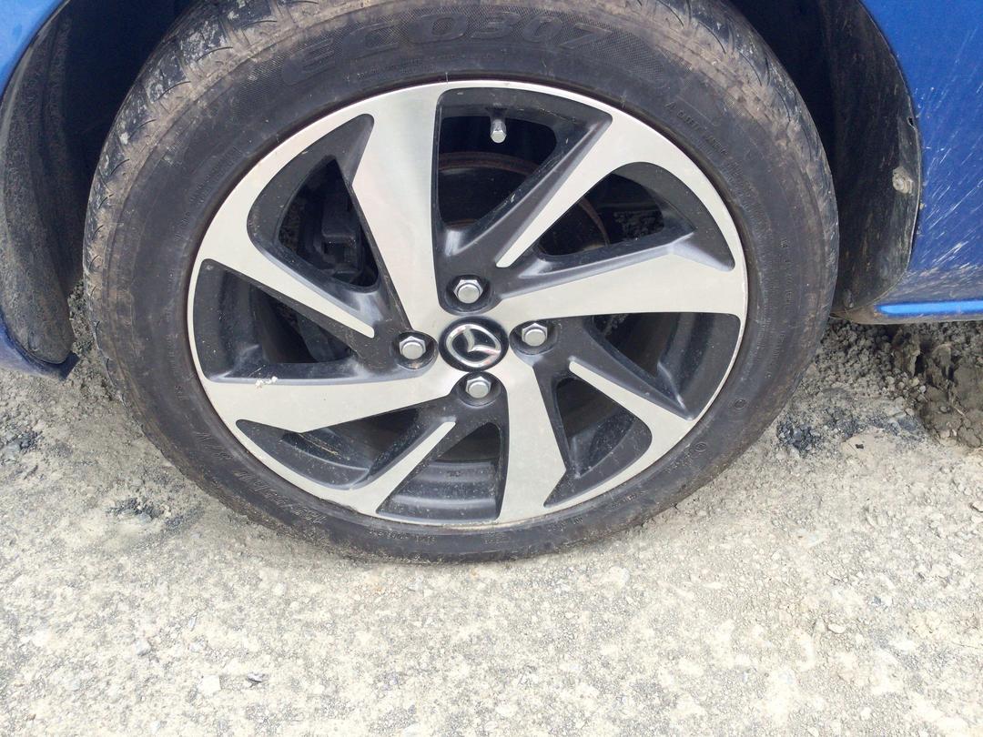 Photo '17' of Mazda Demio Photo '17' of Mazda Demio