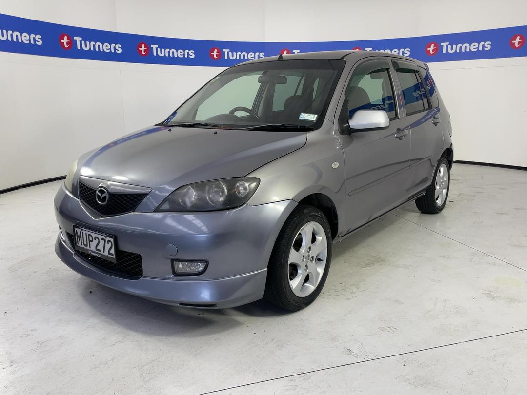 Photo '4' of Mazda Demio