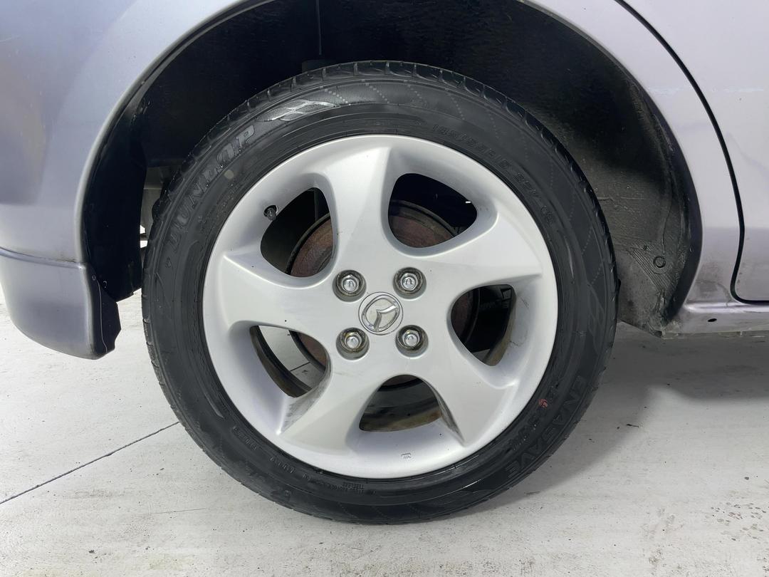 Photo '12' of Mazda Demio