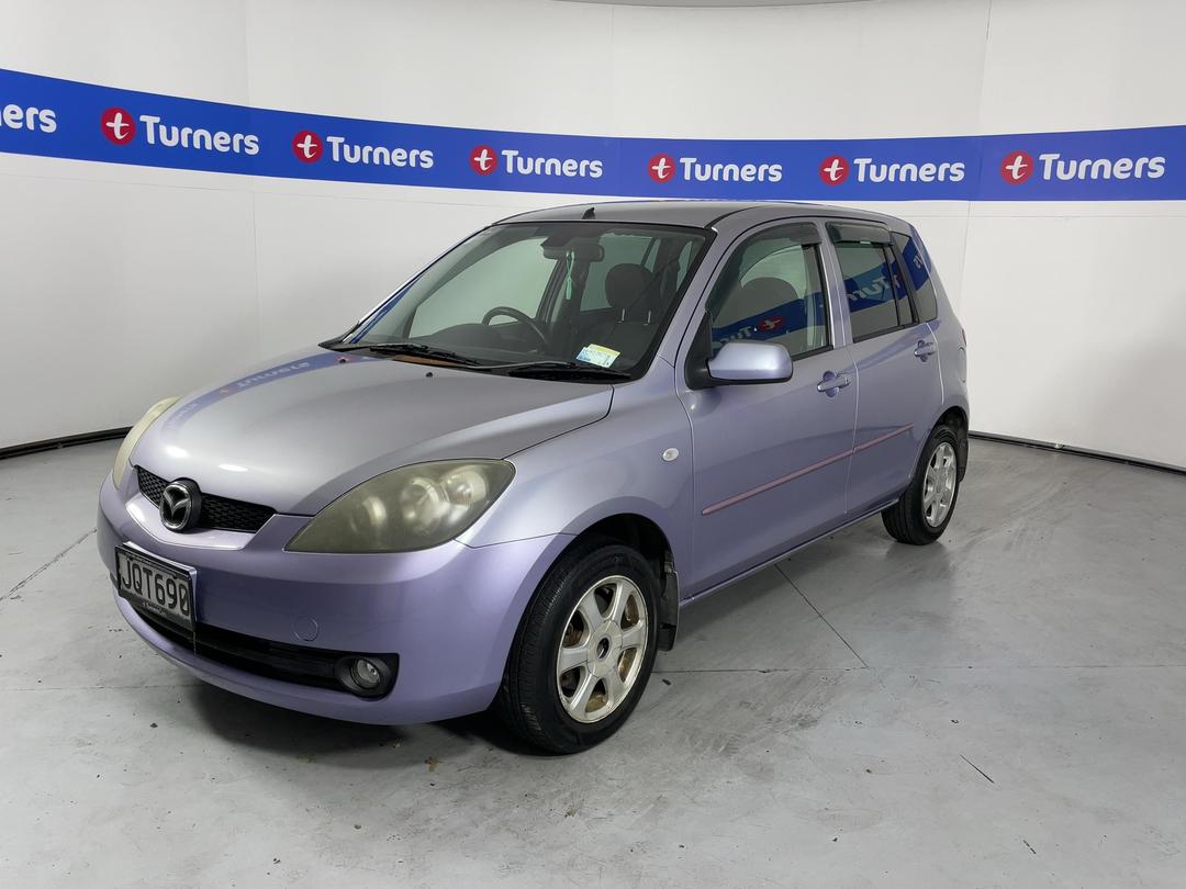 Photo '4' of Mazda Demio