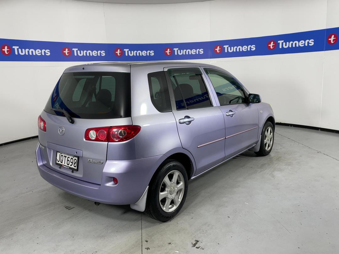 Photo '7' of Mazda Demio
