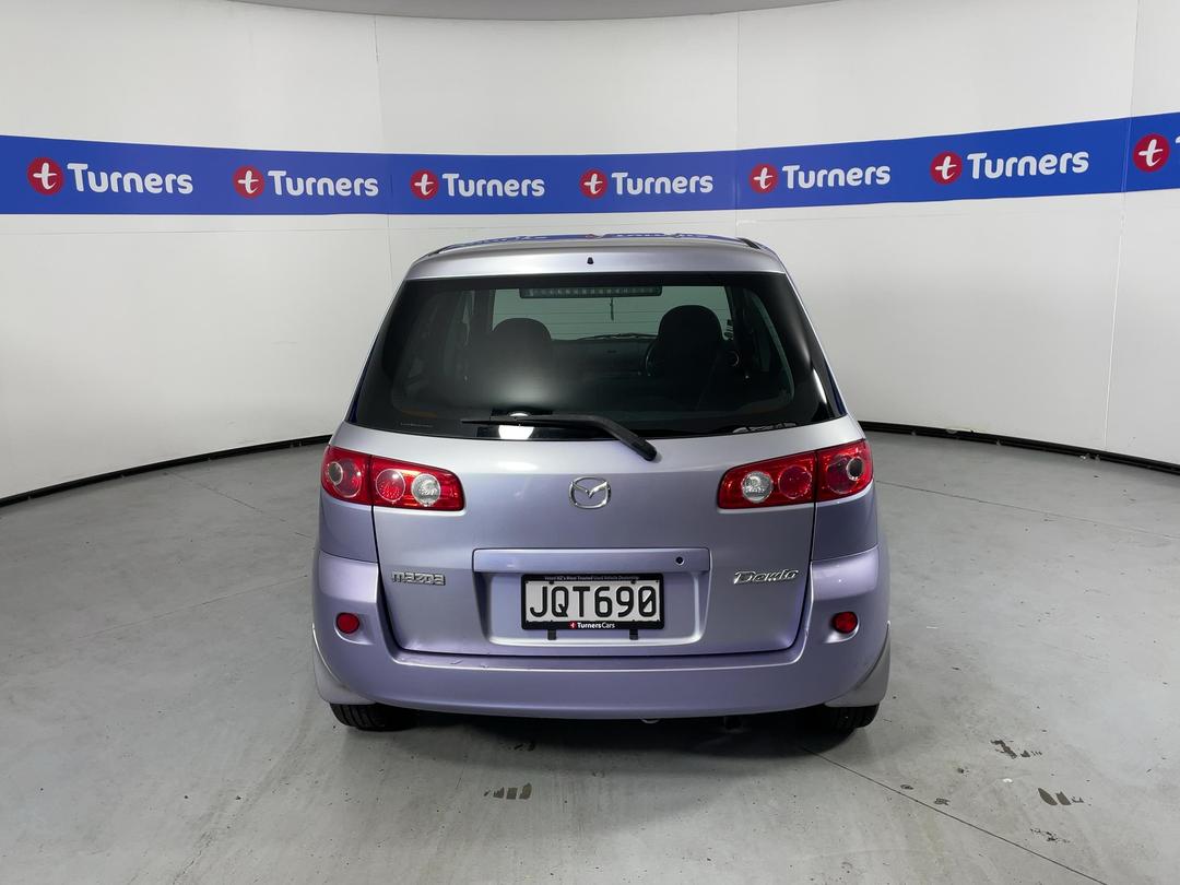 Photo '6' of Mazda Demio
