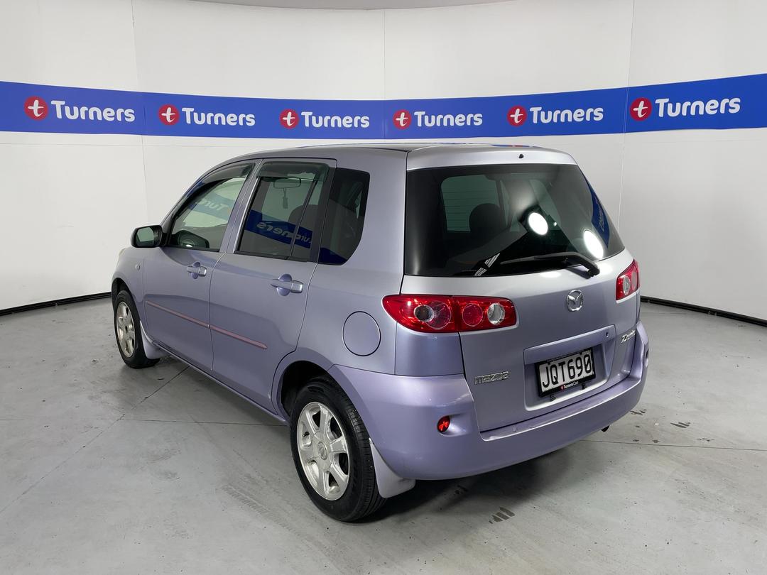 Photo '5' of Mazda Demio