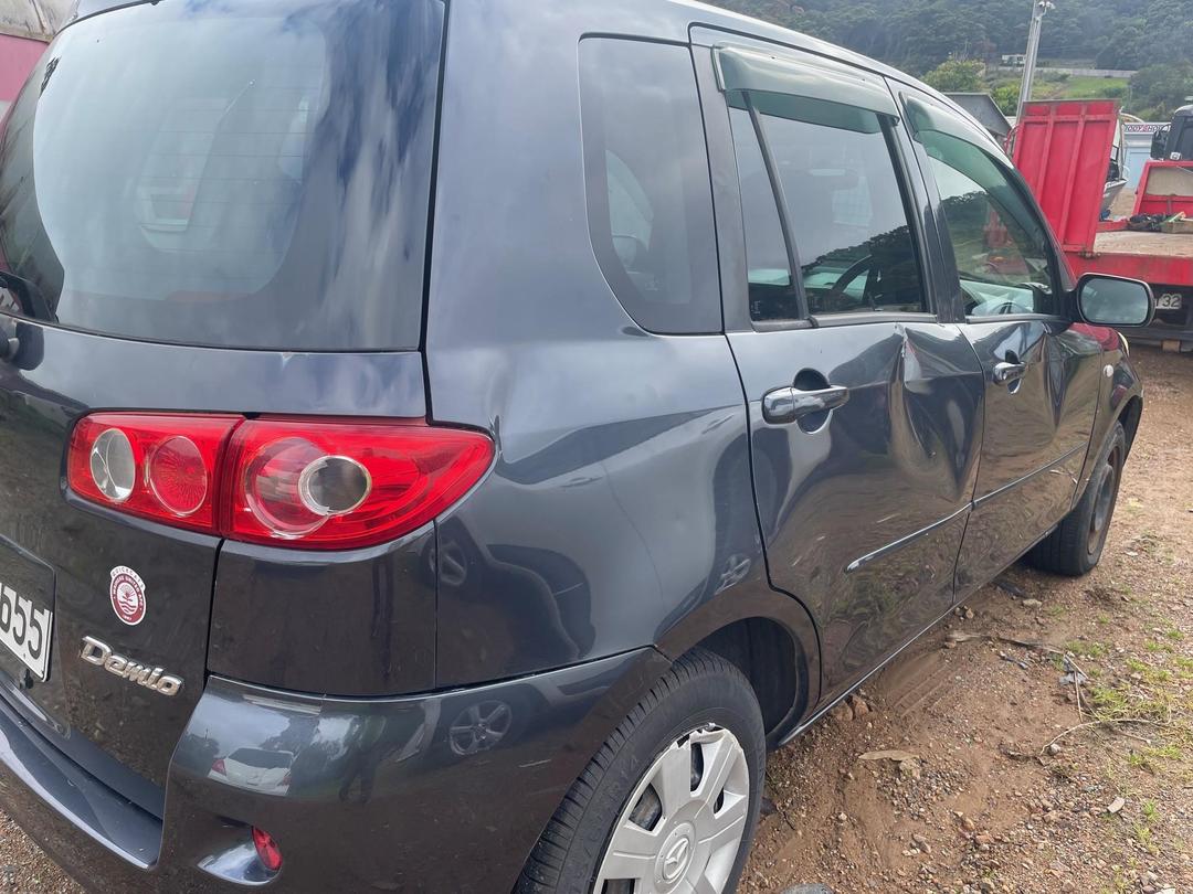 Photo '5' of Mazda Demio