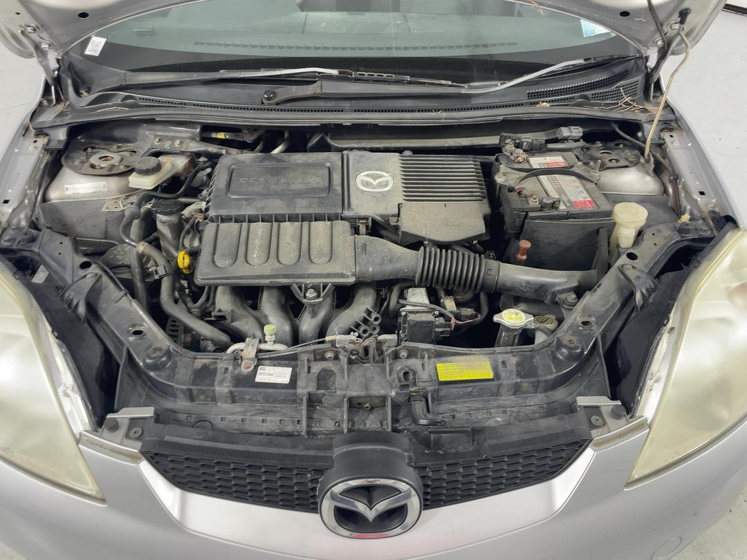 Photo '13' of Mazda Demio