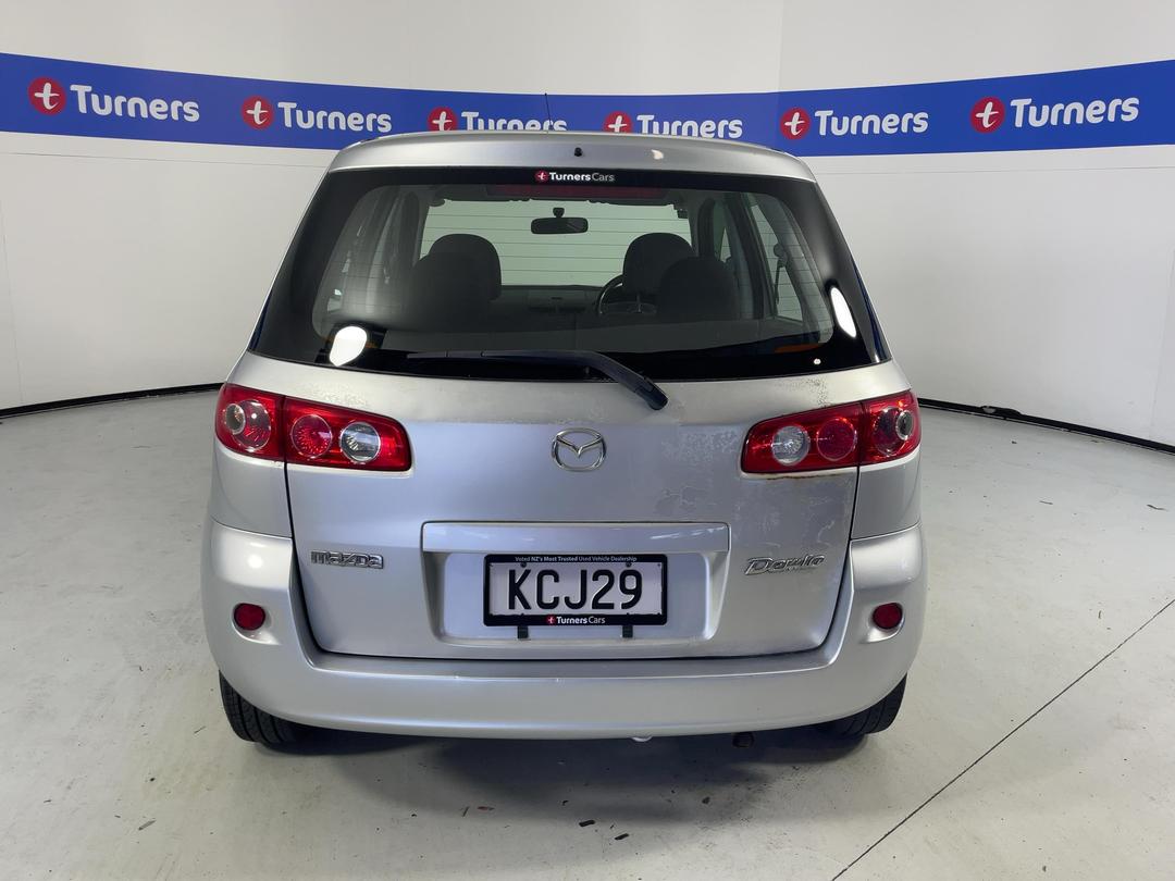 Photo '6' of Mazda Demio