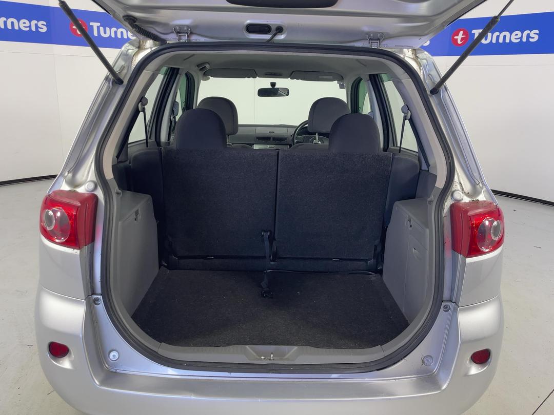 Photo '14' of Mazda Demio