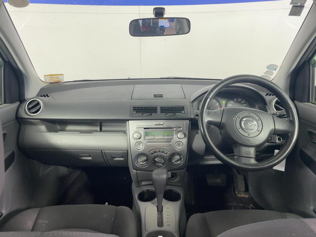 Photo '17' of Mazda Demio