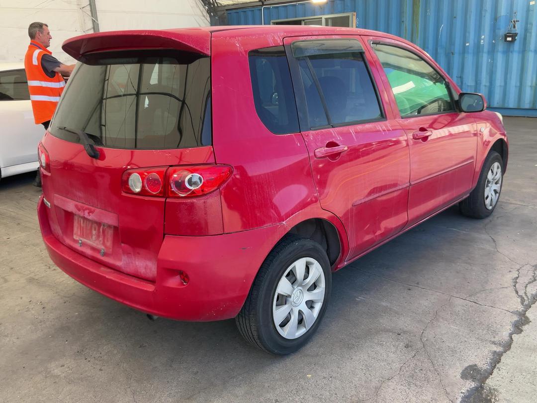 Photo '6' of Mazda Demio Photo '6' of Mazda Demio
