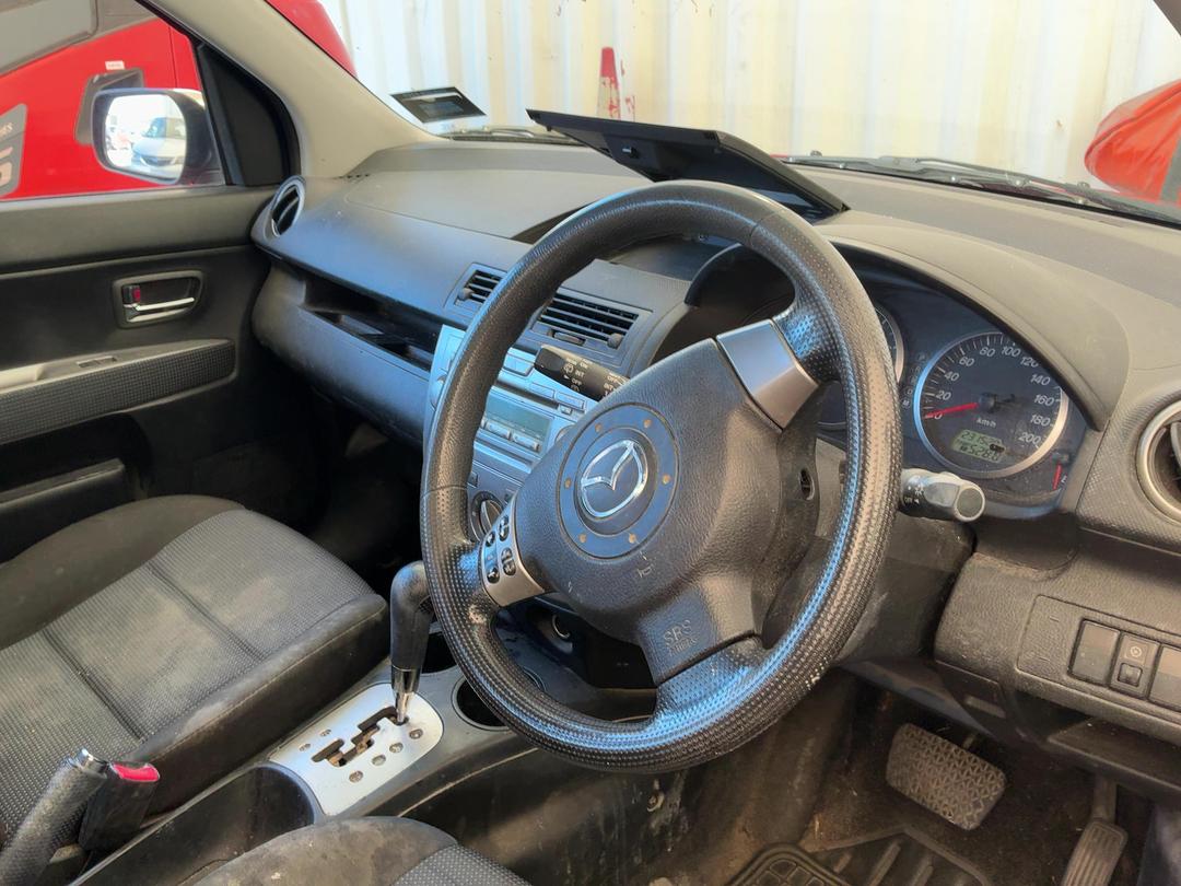 Photo '12' of Mazda Mazda2 Sport