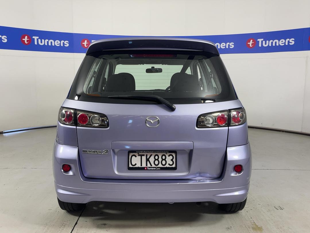Photo '6' of Mazda Mazda2