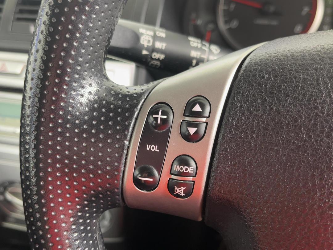 Photo '23' of Mazda Mazda2