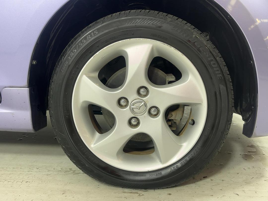 Photo '9' of Mazda Mazda2