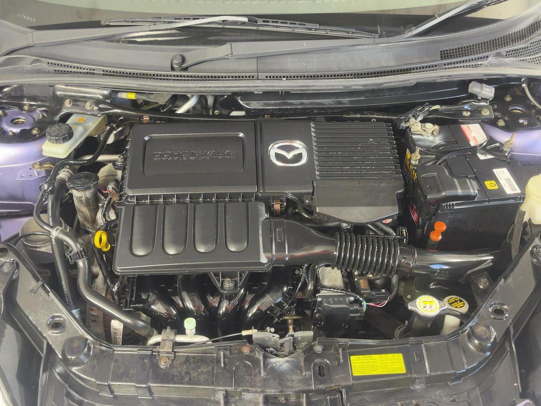 Photo '13' of Mazda Mazda2