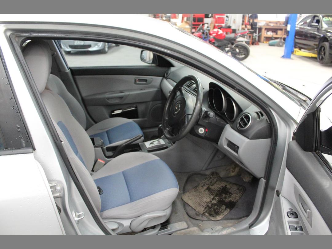 Photo '11' of Mazda Mazda3 Sporthatch GLX Photo '11' of Mazda Mazda3 Sporthatch GLX