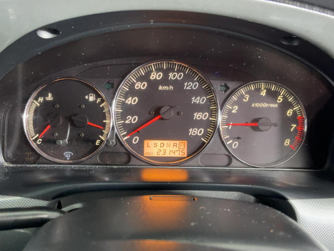 Photo '21' of Mazda MPV