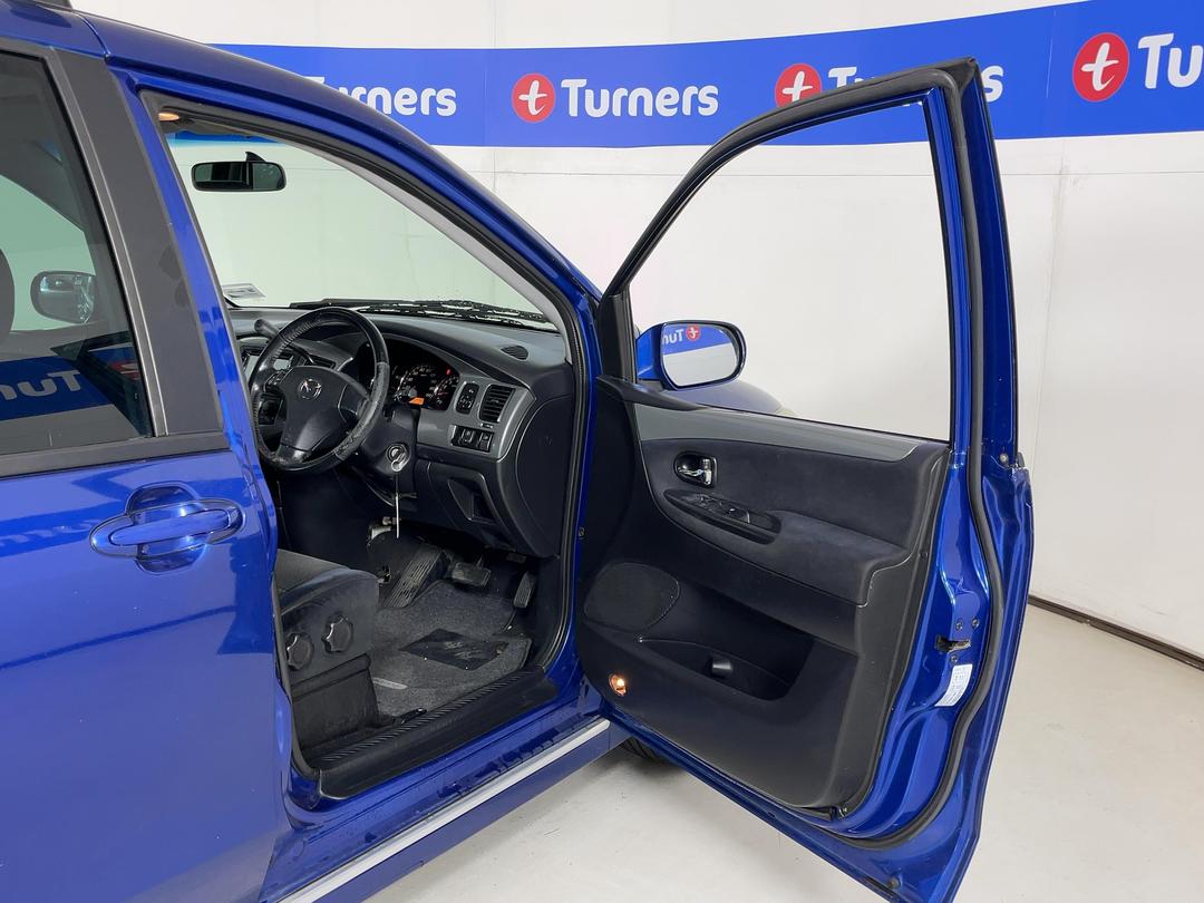 Photo '15' of Mazda MPV