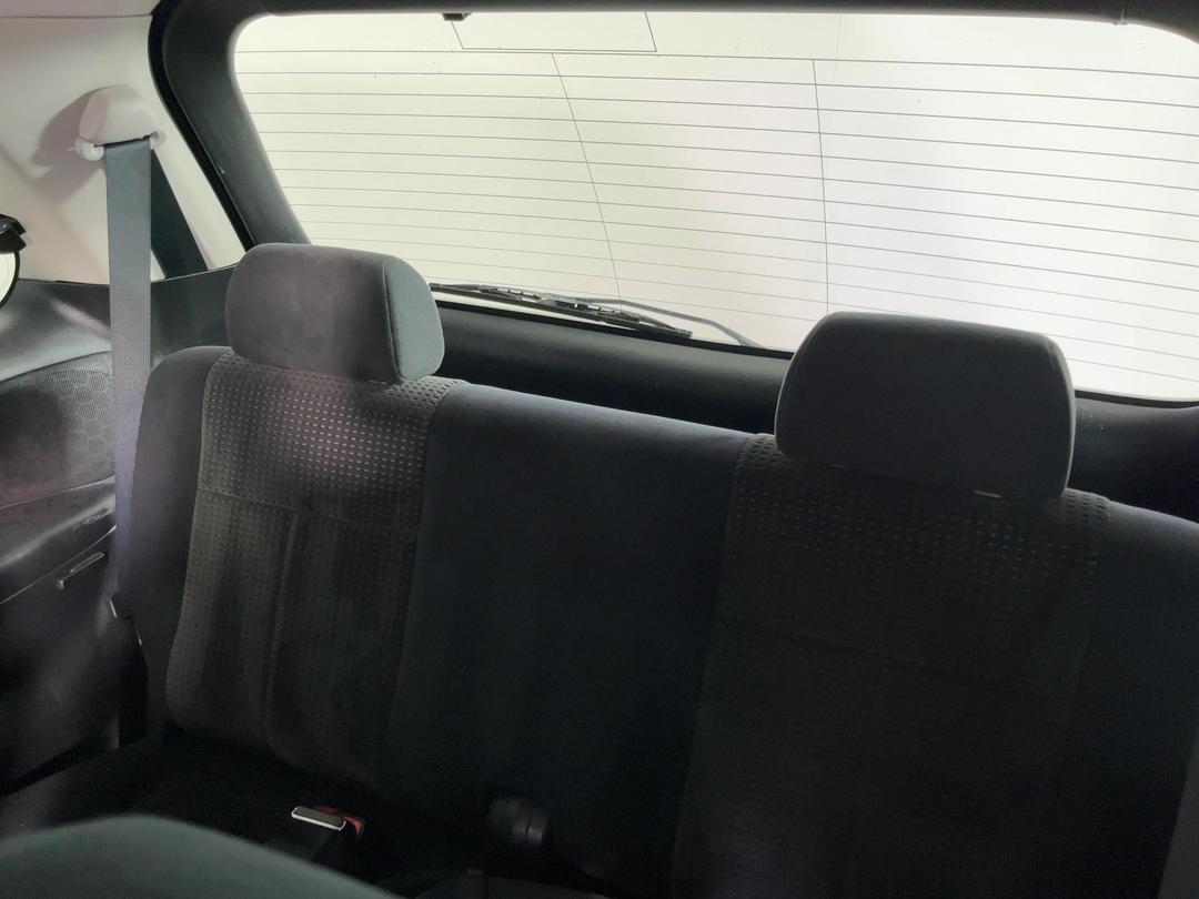 Photo '28' of Mazda MPV