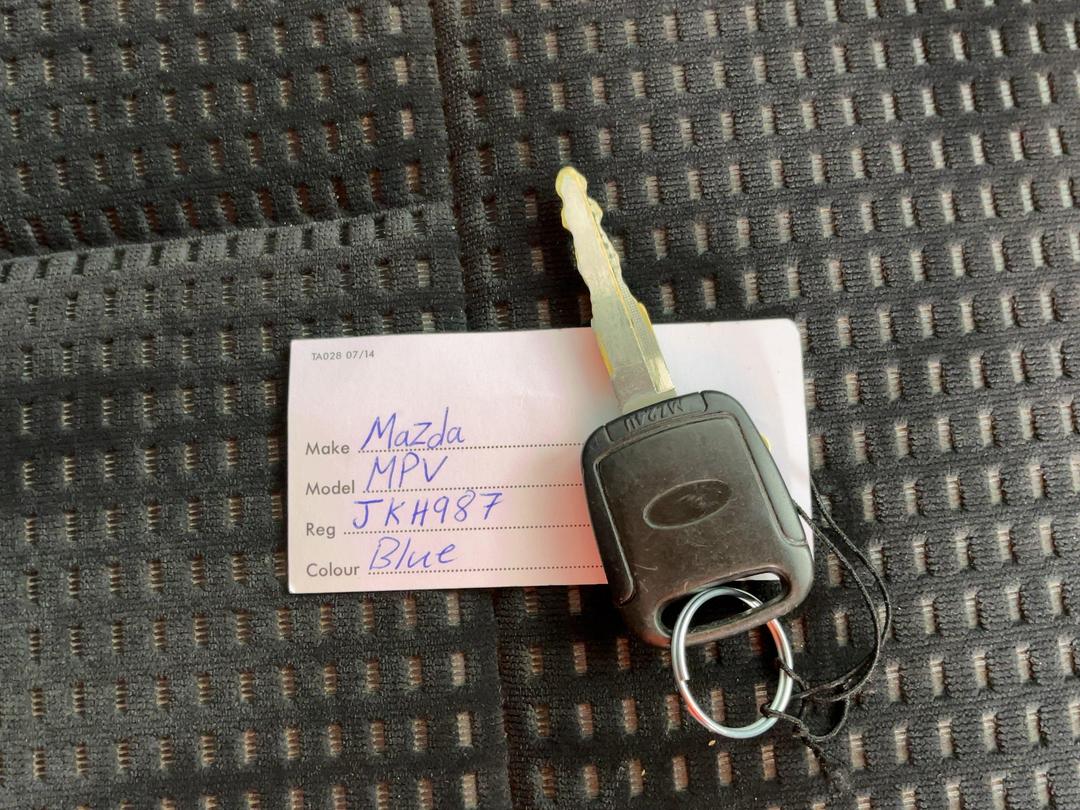 Photo '22' of Mazda MPV