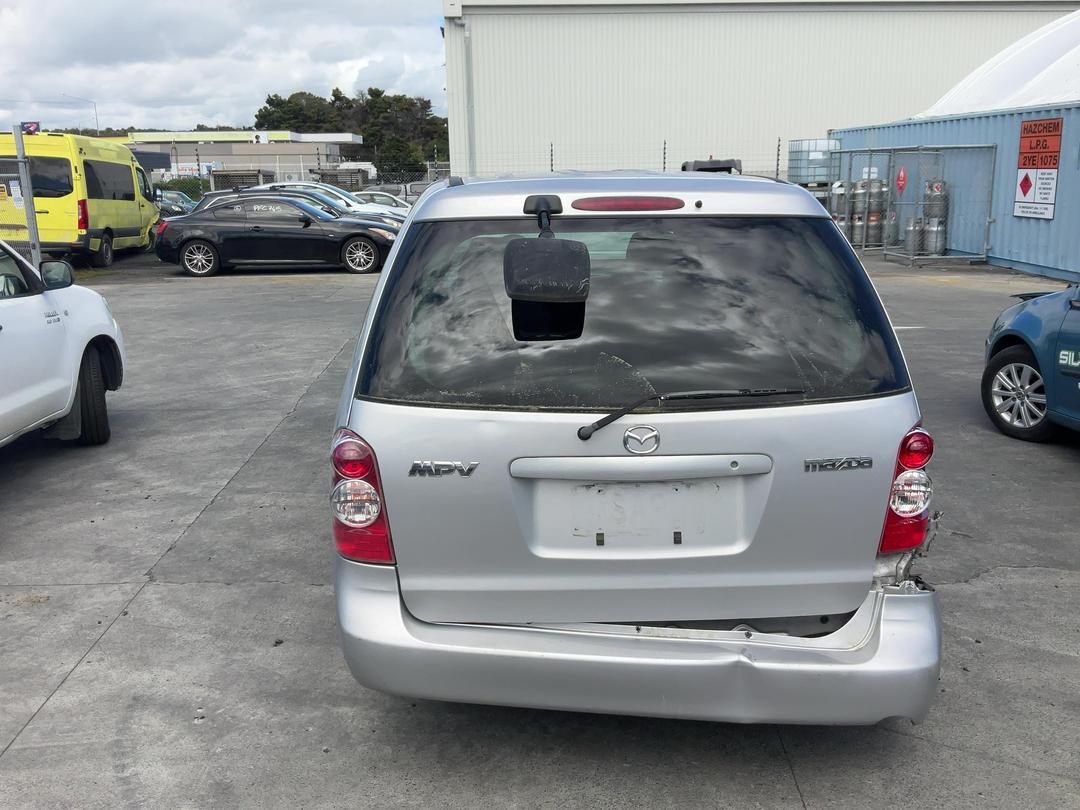 Photo '10' of Mazda MPV 2300 Photo '10' of Mazda MPV 2300