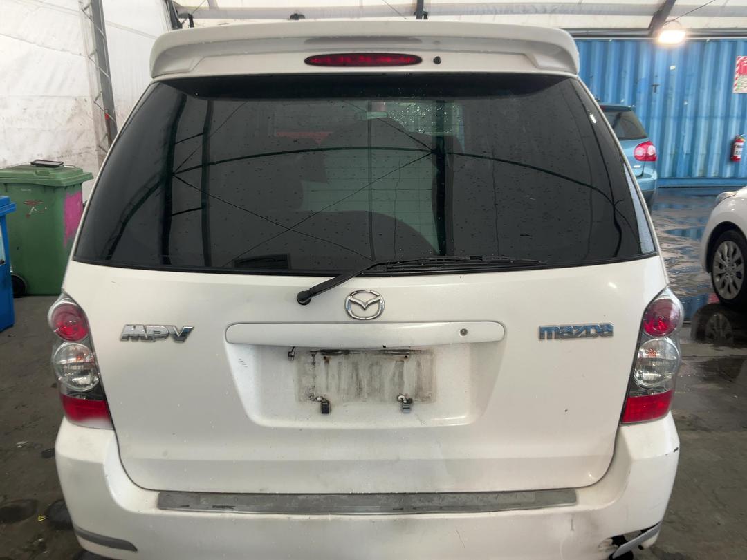 Photo '4' of Mazda MPV