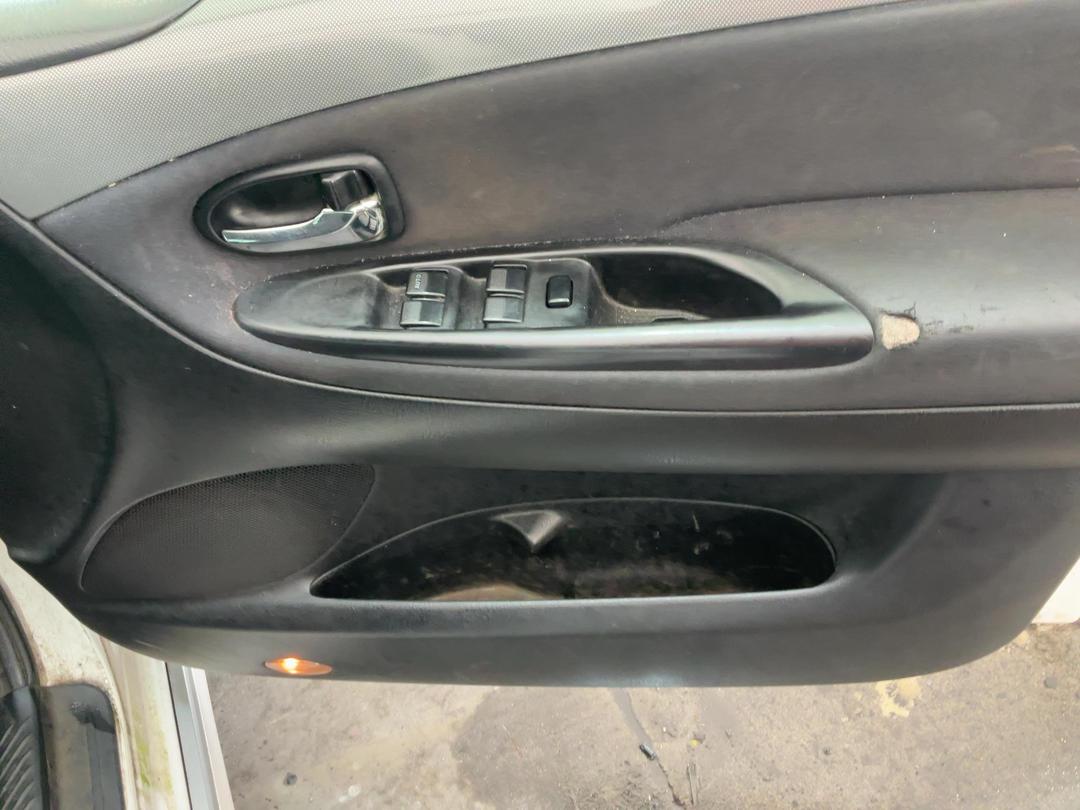 Photo '8' of Mazda MPV