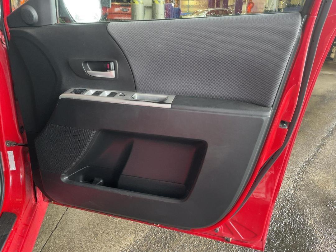 Photo '13' of Mazda Premacy