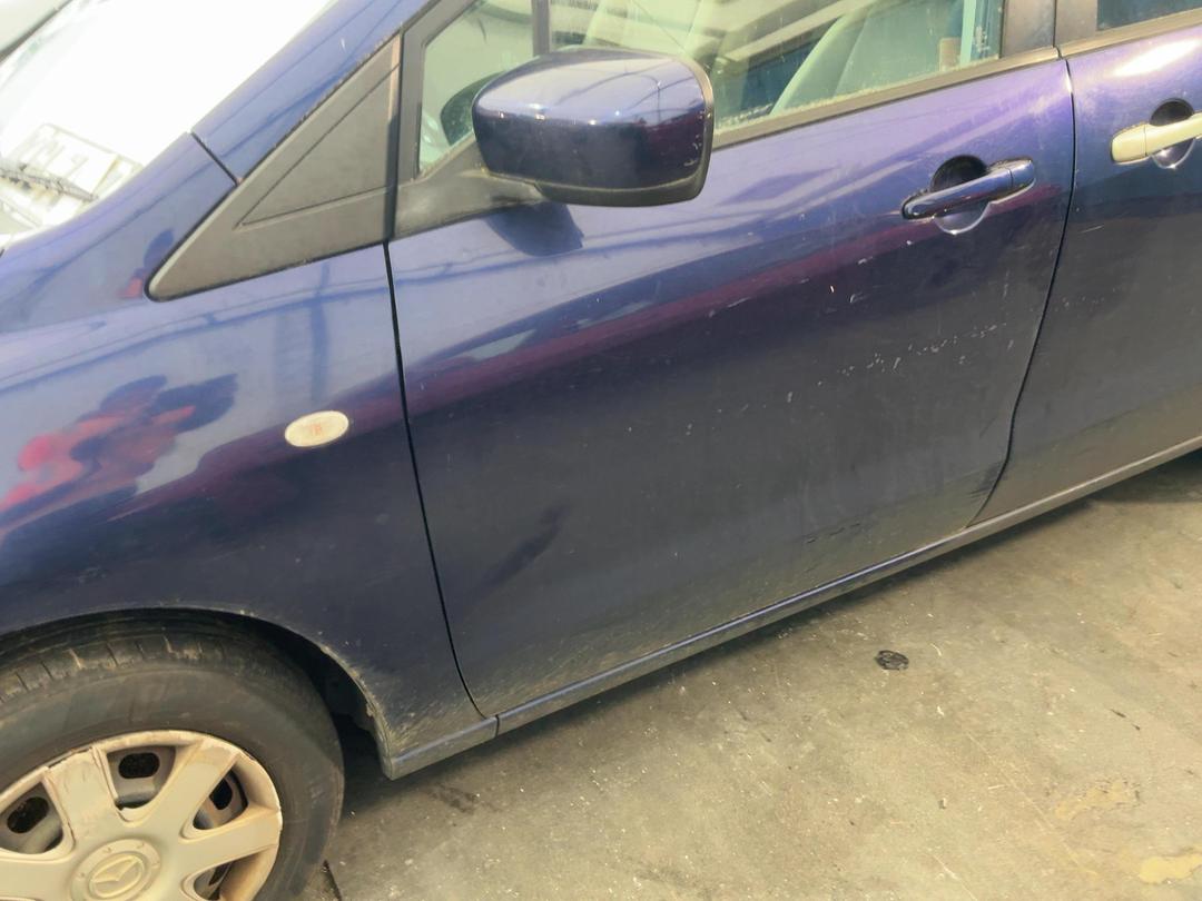 Photo '8' of Mazda Premacy