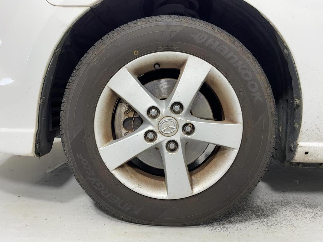 Photo '10' of Mazda Premacy