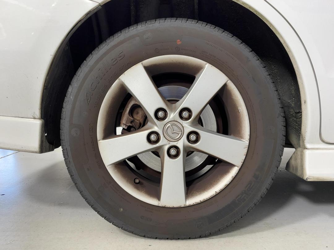 Photo '12' of Mazda Premacy