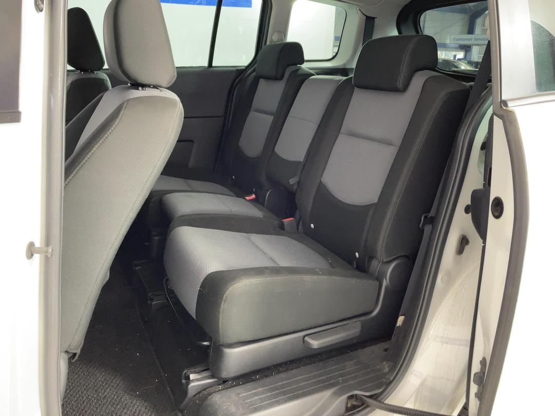 Photo '20' of Mazda Premacy