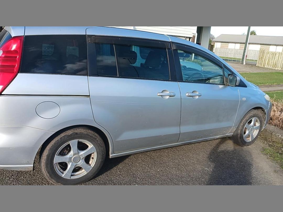 Photo '3' of Mazda Premacy Photo '3' of Mazda Premacy