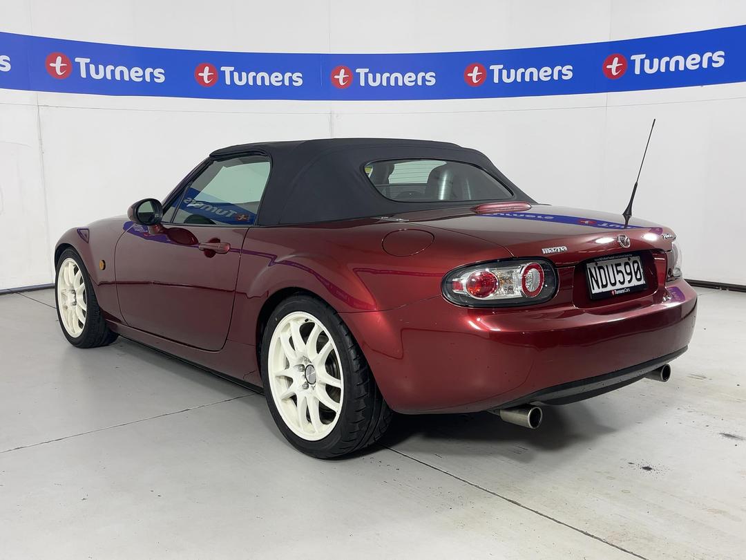 Photo '5' of Mazda Roadster