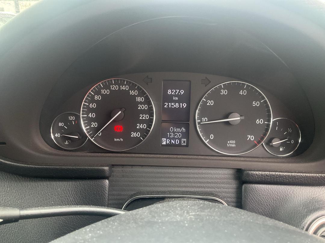 Photo '8' of Mercedes-Benz C180