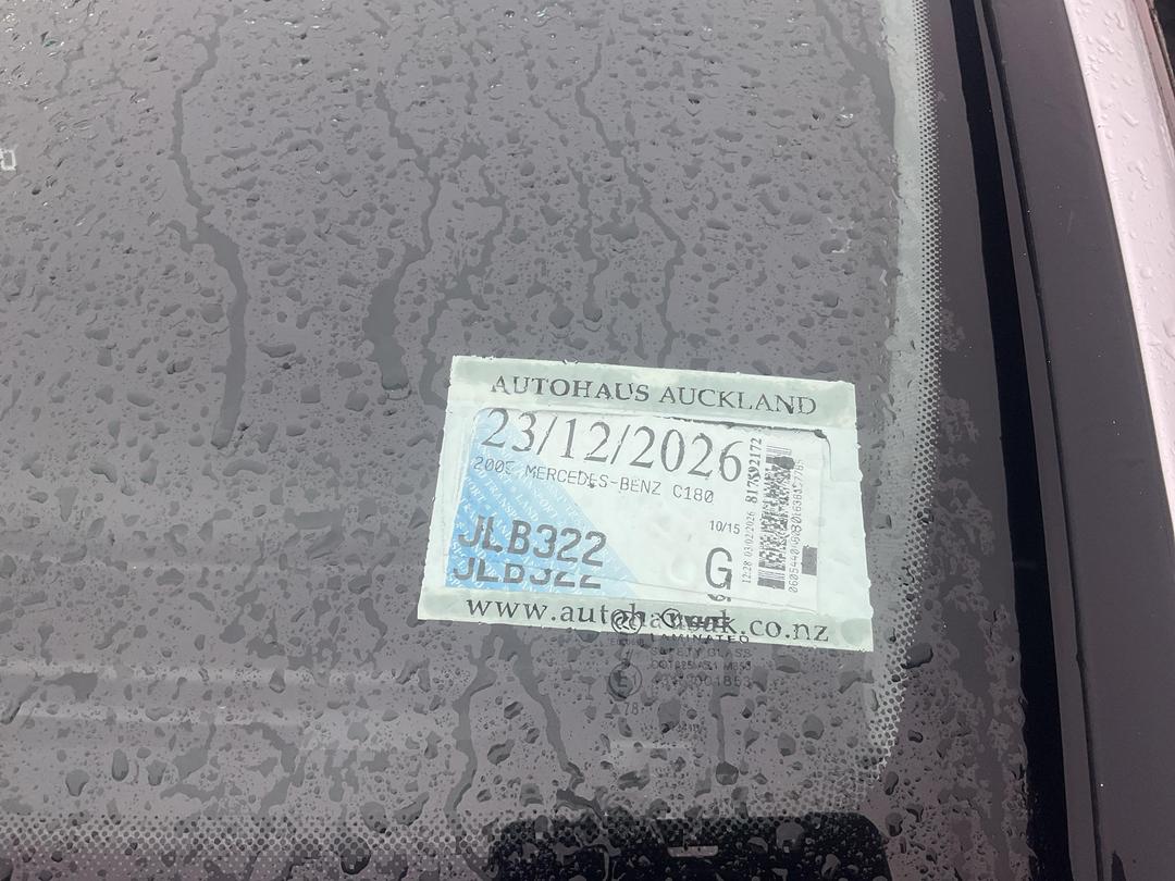 Photo '16' of Mercedes-Benz C180