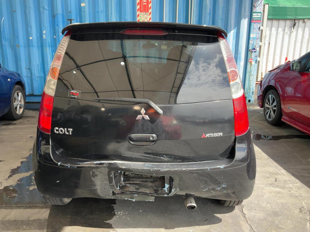 Photo '6' of Mitsubishi Colt Photo '6' of Mitsubishi Colt