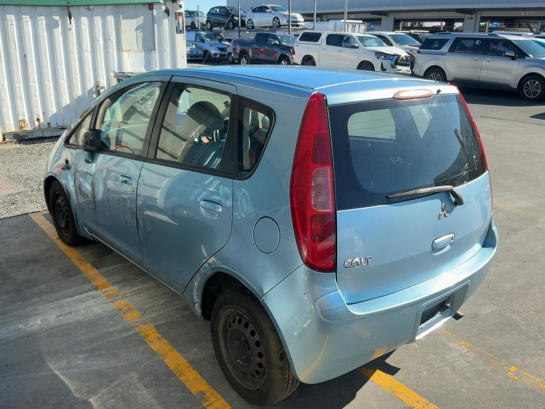 Photo '13' of Mitsubishi Colt Photo '13' of Mitsubishi Colt