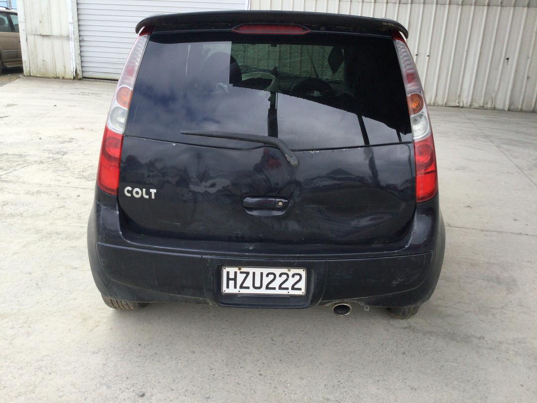 Photo '6' of Mitsubishi Colt Photo '6' of Mitsubishi Colt
