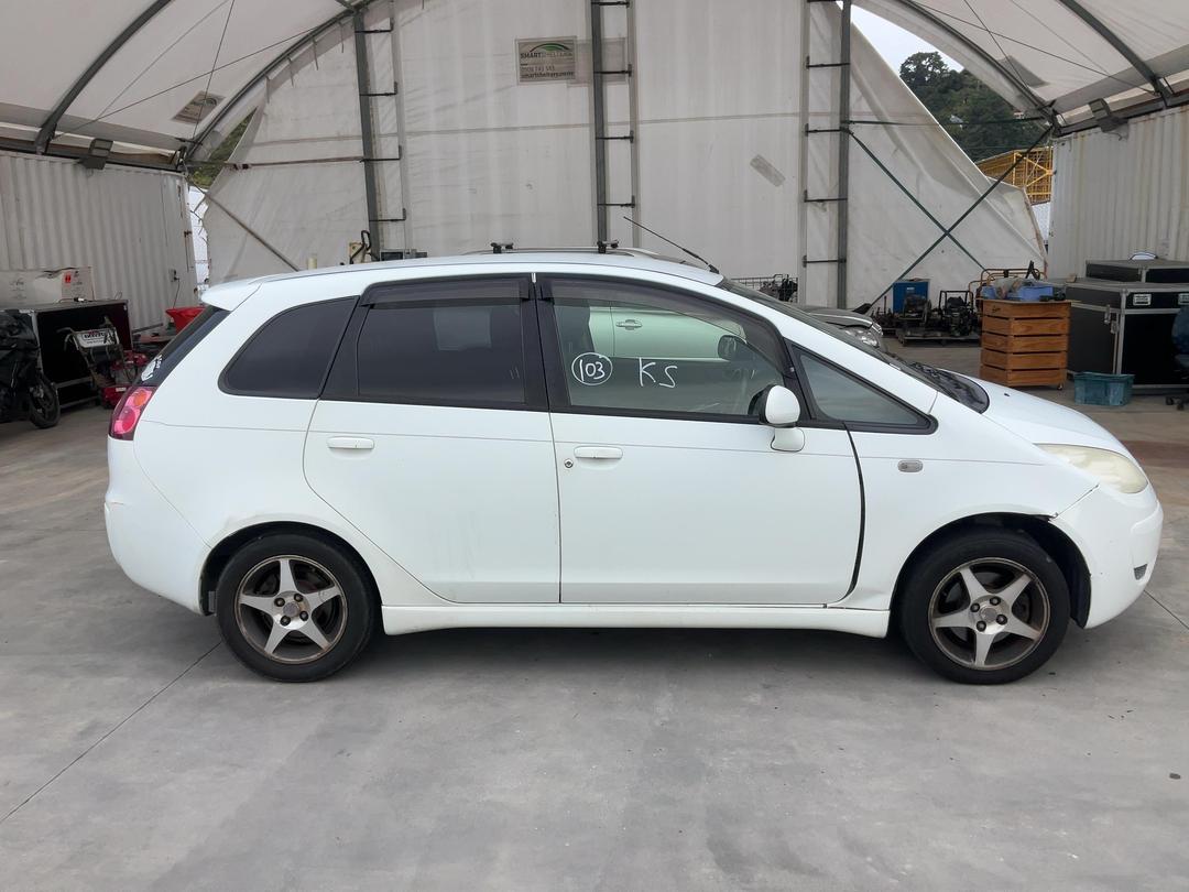 Photo '8' of Mitsubishi Colt Photo '8' of Mitsubishi Colt