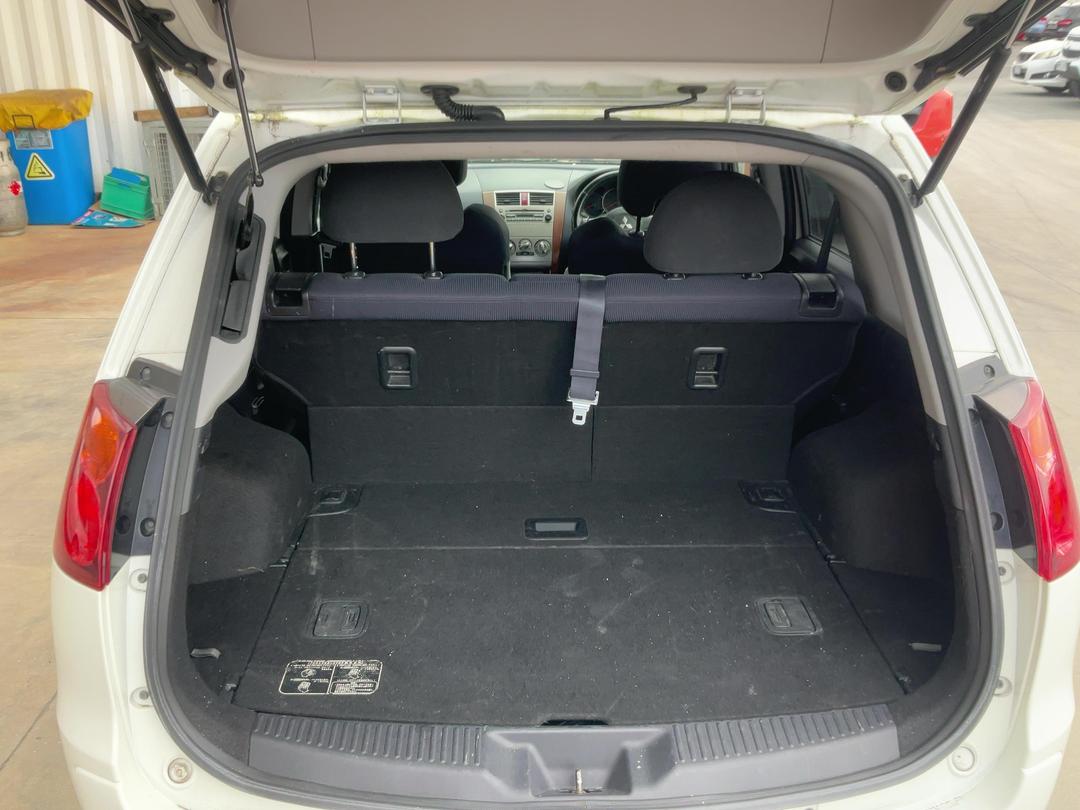 Photo '16' of Mitsubishi Colt Photo '16' of Mitsubishi Colt