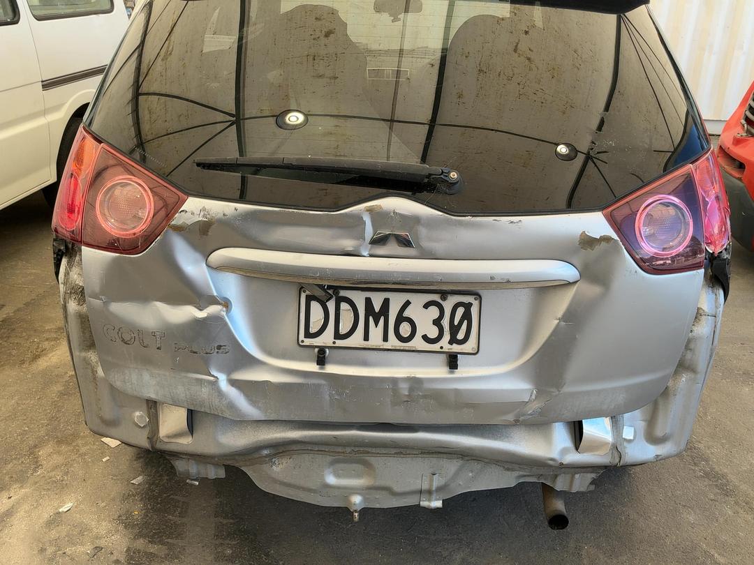 Photo '6' of Mitsubishi Colt Photo '6' of Mitsubishi Colt