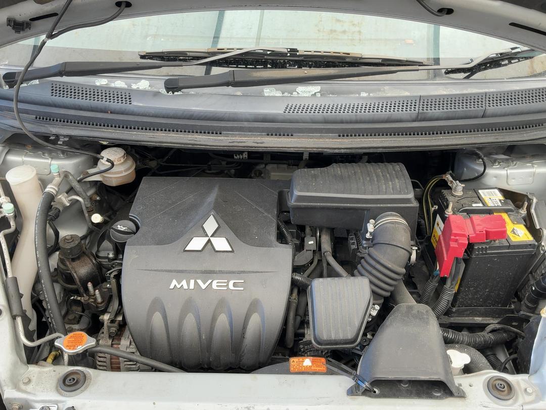 Photo '14' of Mitsubishi Colt Photo '14' of Mitsubishi Colt