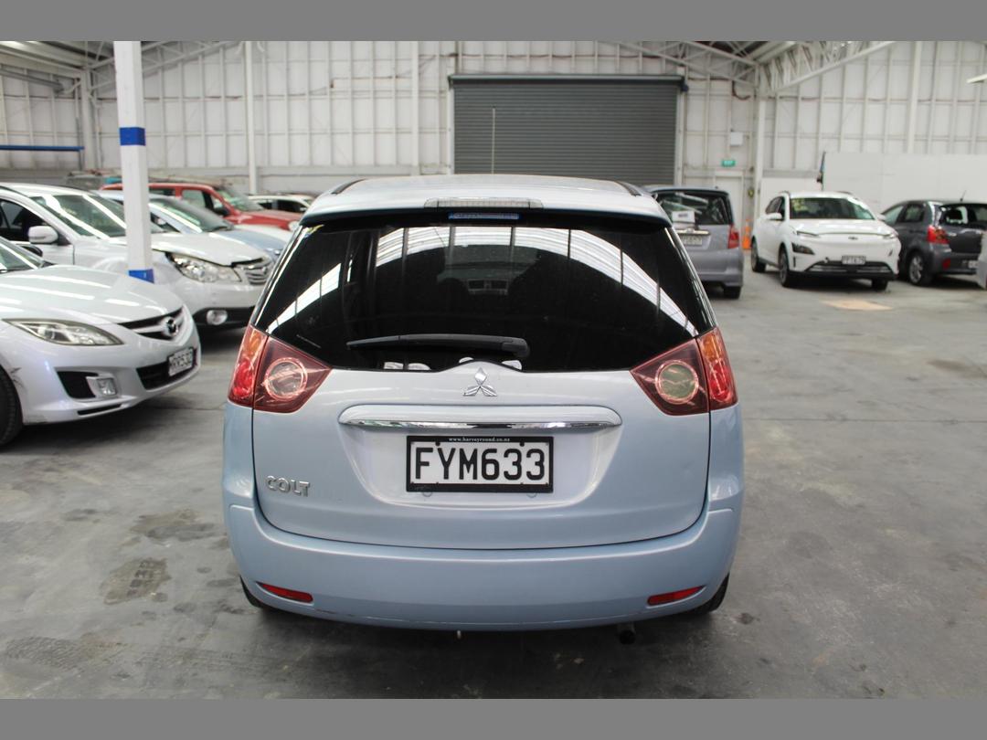 Photo '4' of Mitsubishi Colt
