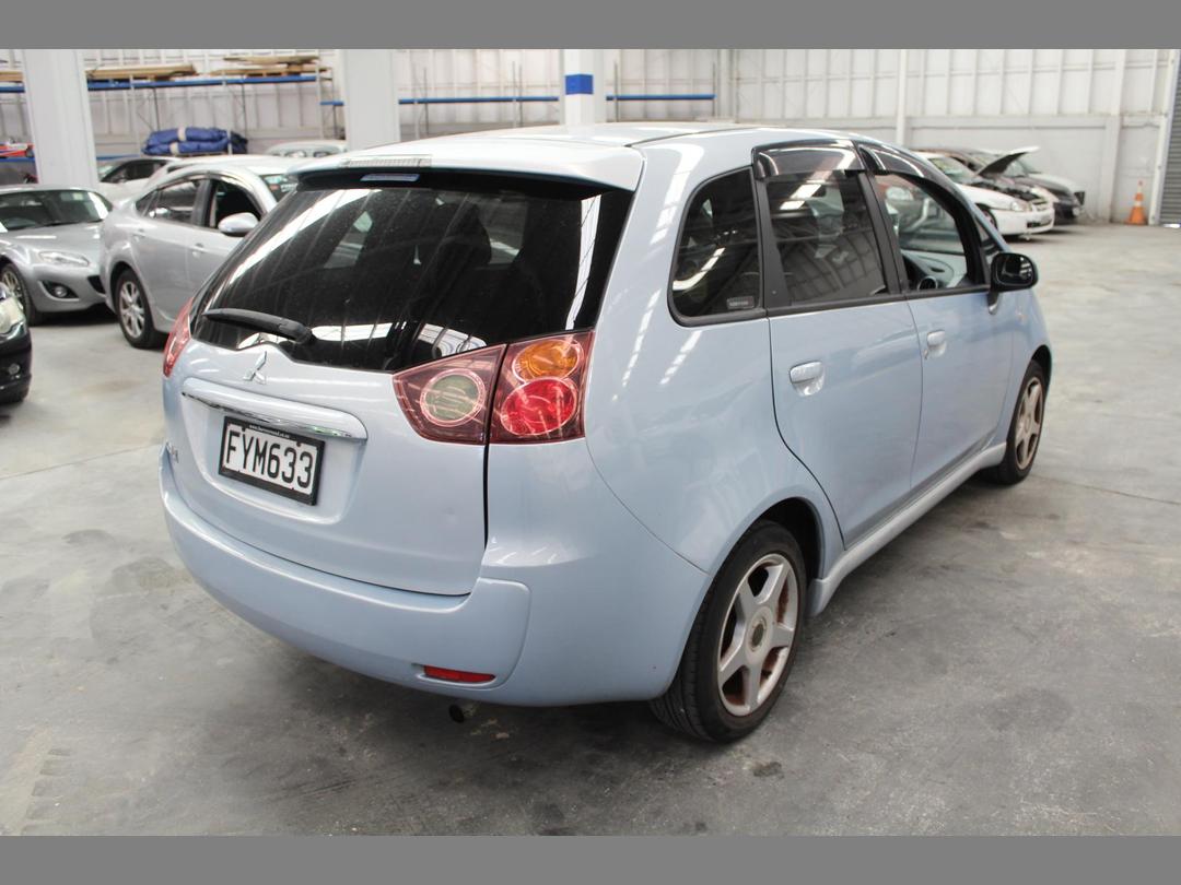 Photo '5' of Mitsubishi Colt